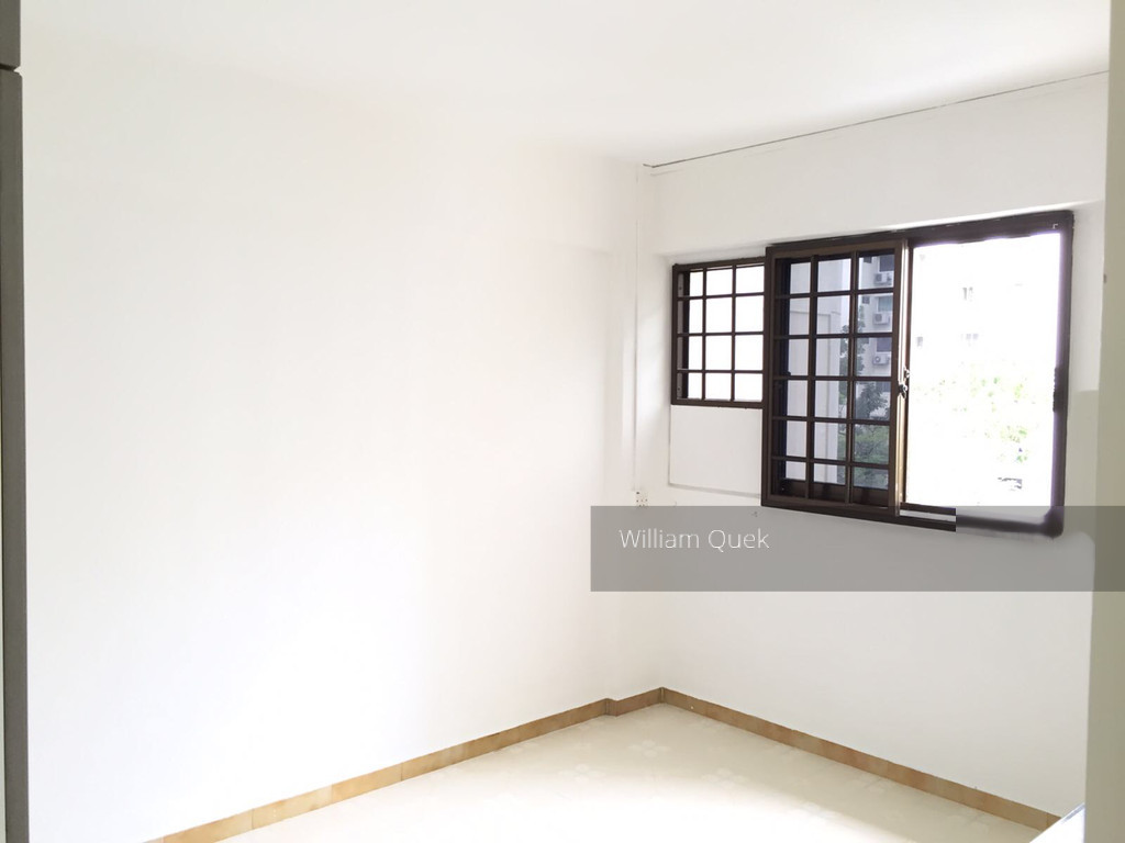 Hougang Avenue 5 thumbnail photo
